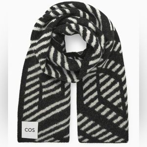 COS Black and White Geometric-Logo Scarf